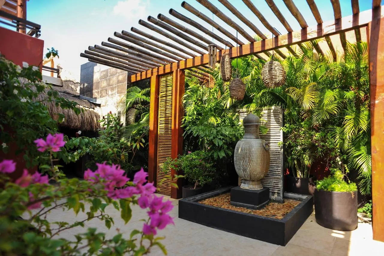 Exclusive Aldea Thai